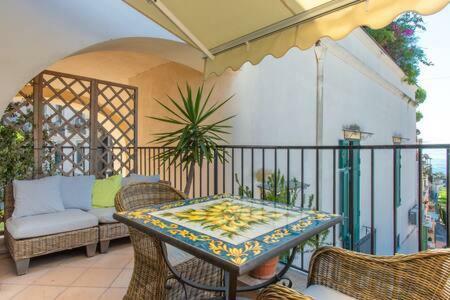 Casetta Belvedere Naples Exterior photo